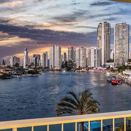 Amazing Water Views Surfers Paradise Gold Coast Esterno foto